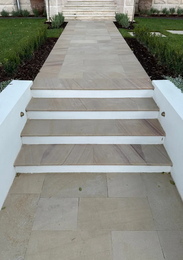 Wallace Stonemasonry walkway in stone