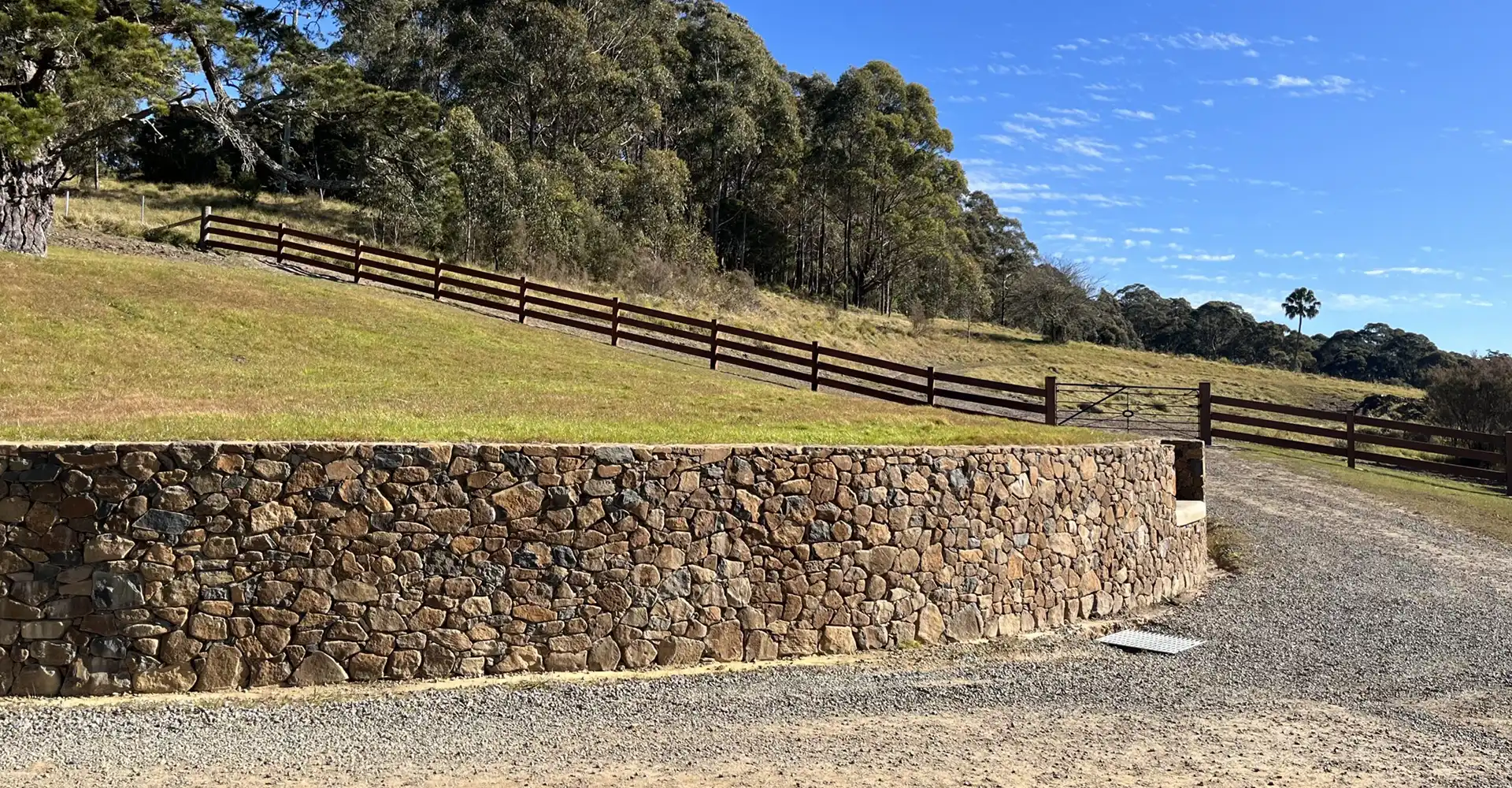 Wallace Stonemasonry - Southern Highlands - Exterior stone wall